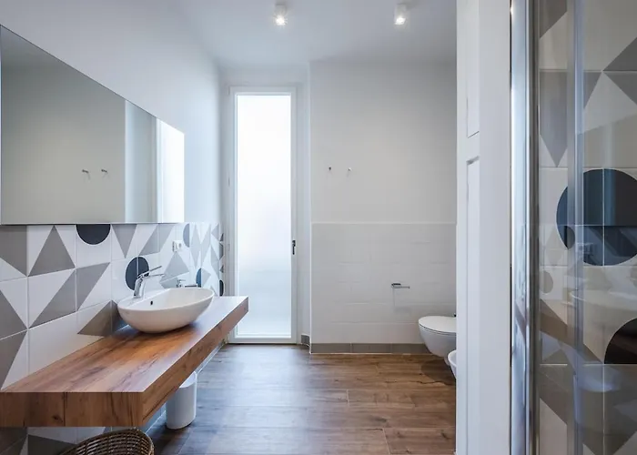 Апартаменты Luxury By The Sea - Design With Ac *