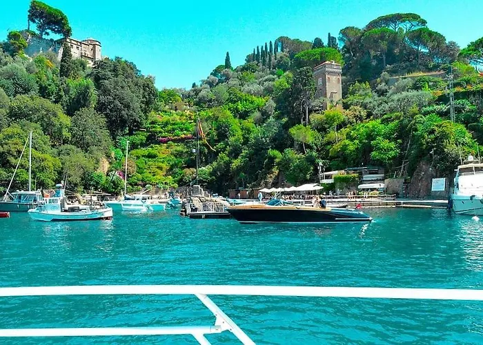 Апартаменты Luxury By The Sea - Design With Ac