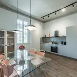 Luxury By The Sea - Design With Ac *